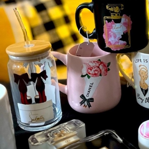NWT! AMANDA GREENWOOD LUX Mugs & Glass Tumblers!! Supplies Limited ✨ - Picture 3 of 3